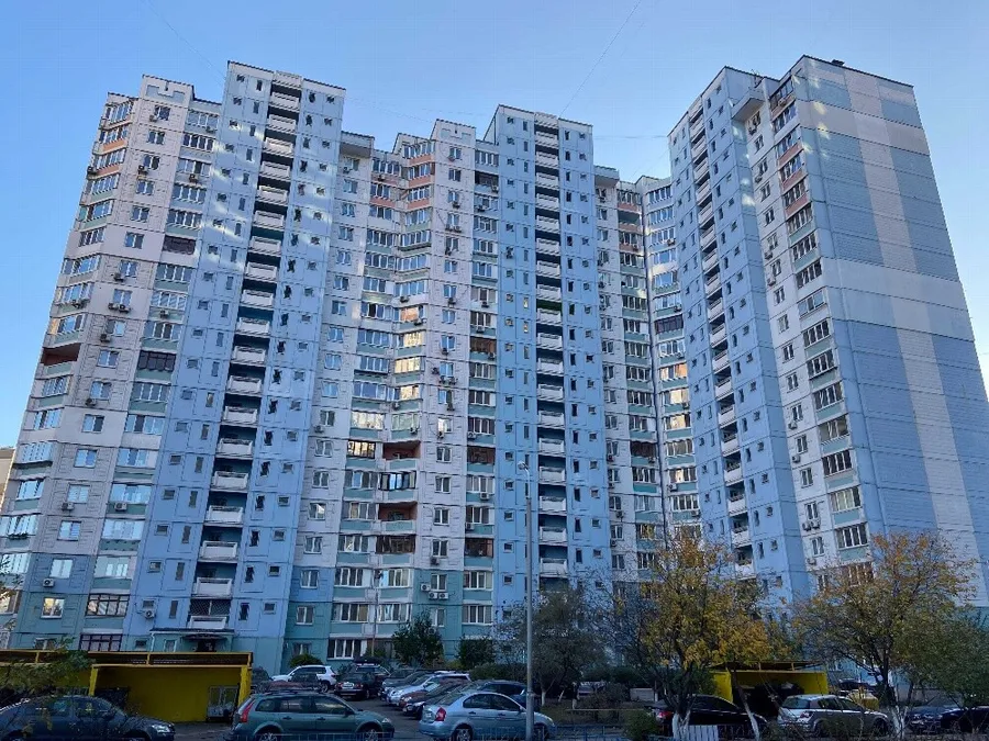 Продажа жилая квартира улица Драгоманова, д.1